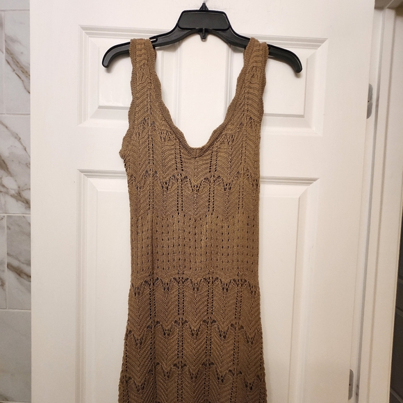 Luxely Wilder Sleeveless V-Neck Knit Midi Scalloped Hem  Summer Dresses - Picture 8 of 13